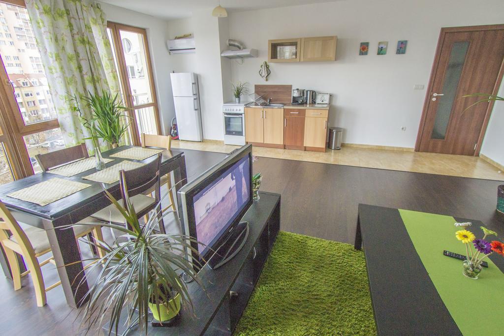 Flora Apartment Centrum Σόφια Εξωτερικό φωτογραφία